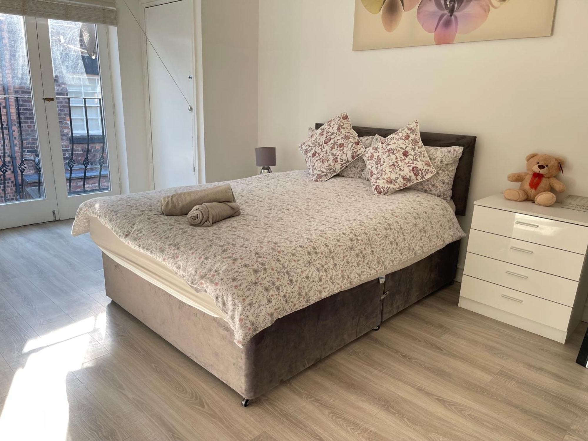 Bold St Two Bedrooms Centre Apartment *
