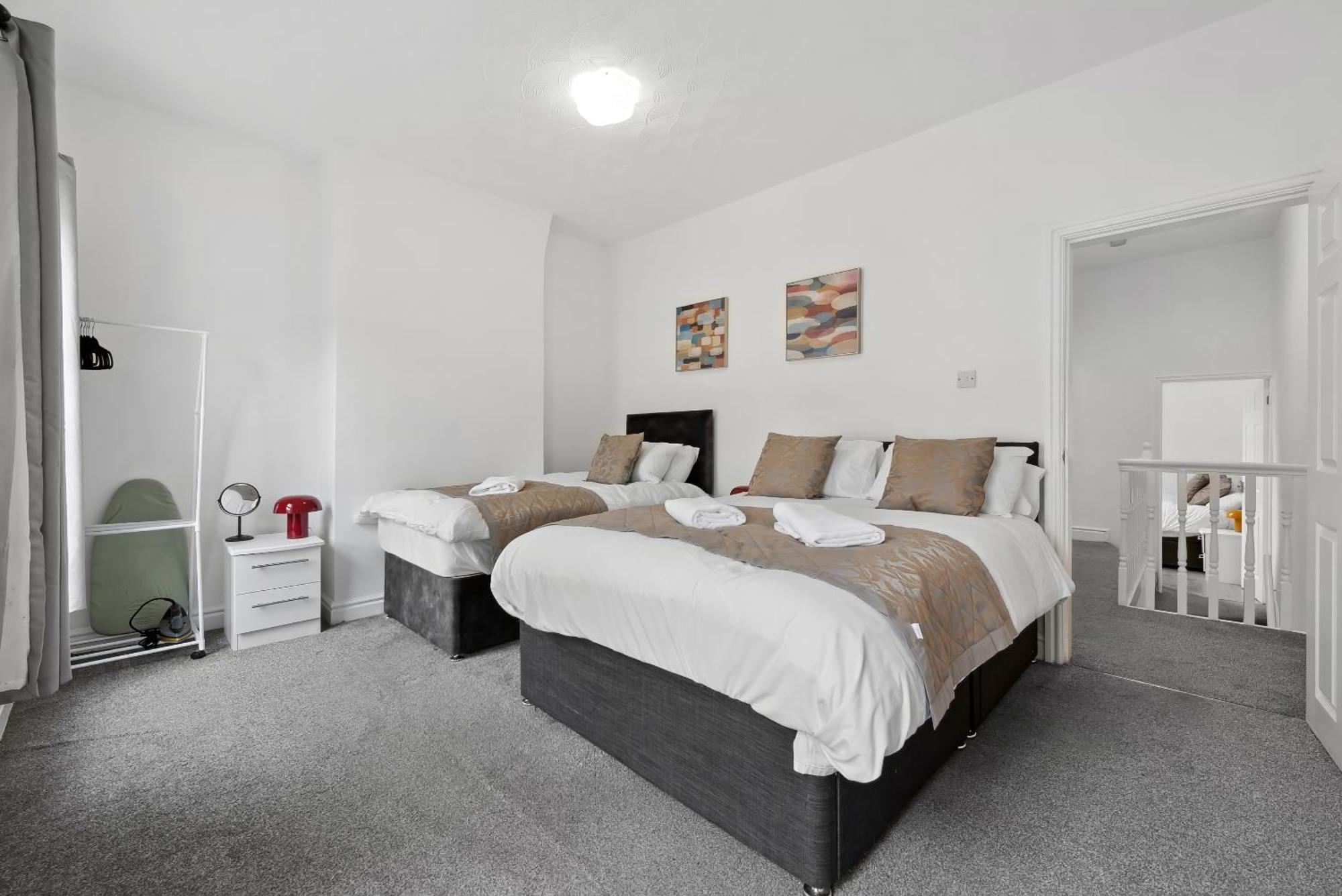 Lillian Rd | Anfield Cozy House - By Vichy Liverpool