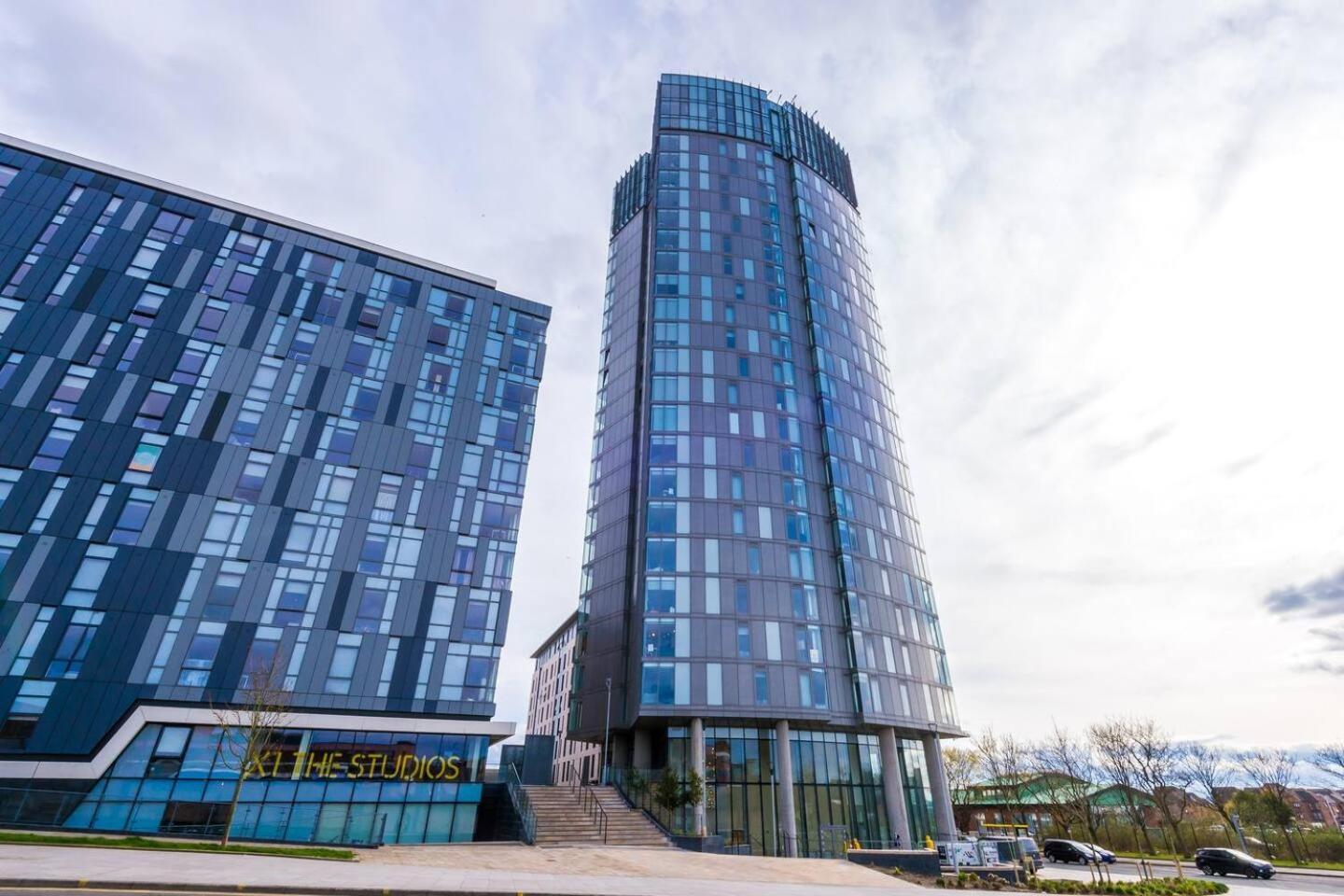 High Reviewed 1-bed With Parking Location Holiday home Liverpool
