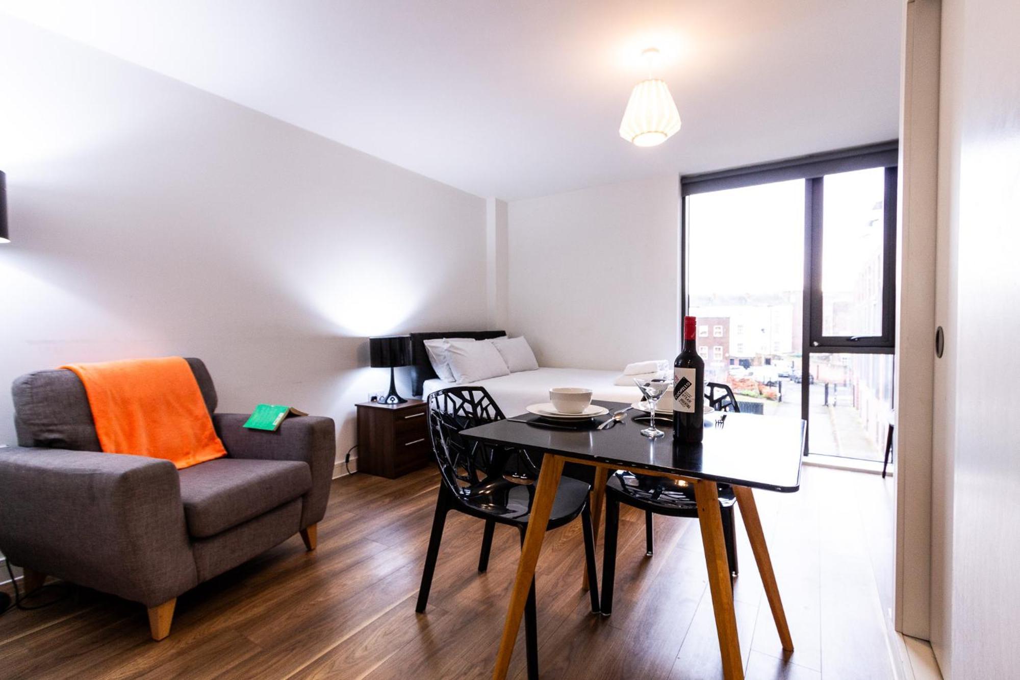 Stunning Centrally Located Apartment