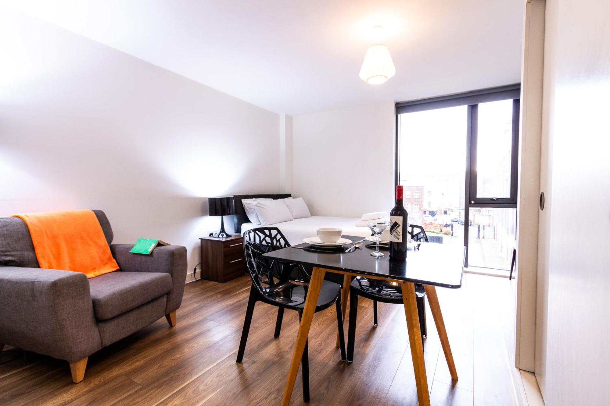 Stunning Centrally Located Apartment