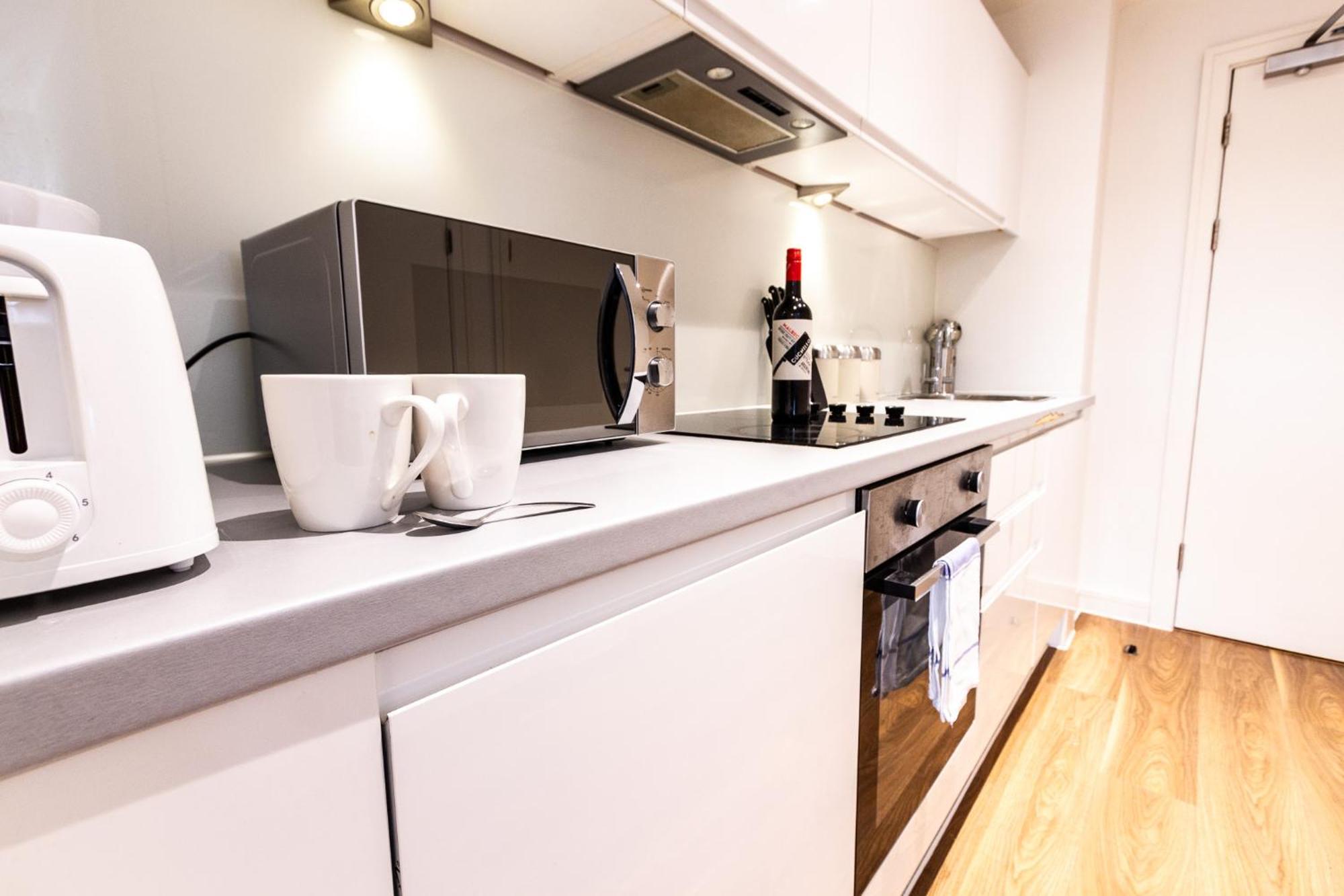 Stunning Centrally Located Apartment Liverpool