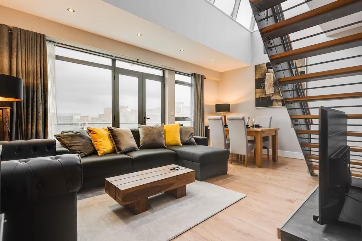 Unique City Centre Penthouse Apartment