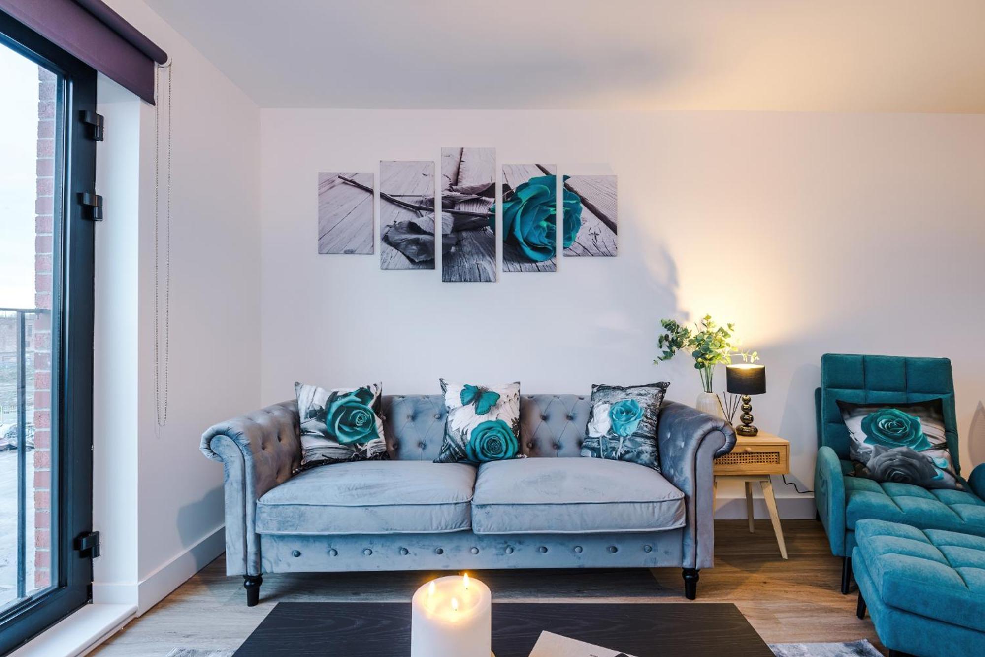 Prestige Point - Flat With Free Parking * Liverpool