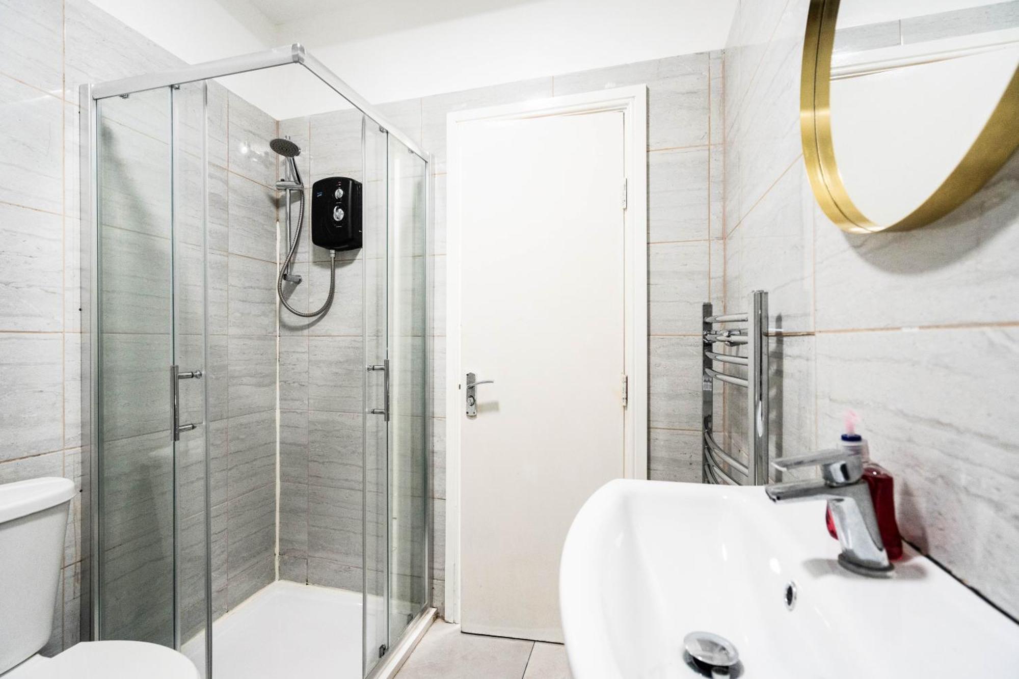 Apartment Huge 6br - Perfect For Long Stays! *