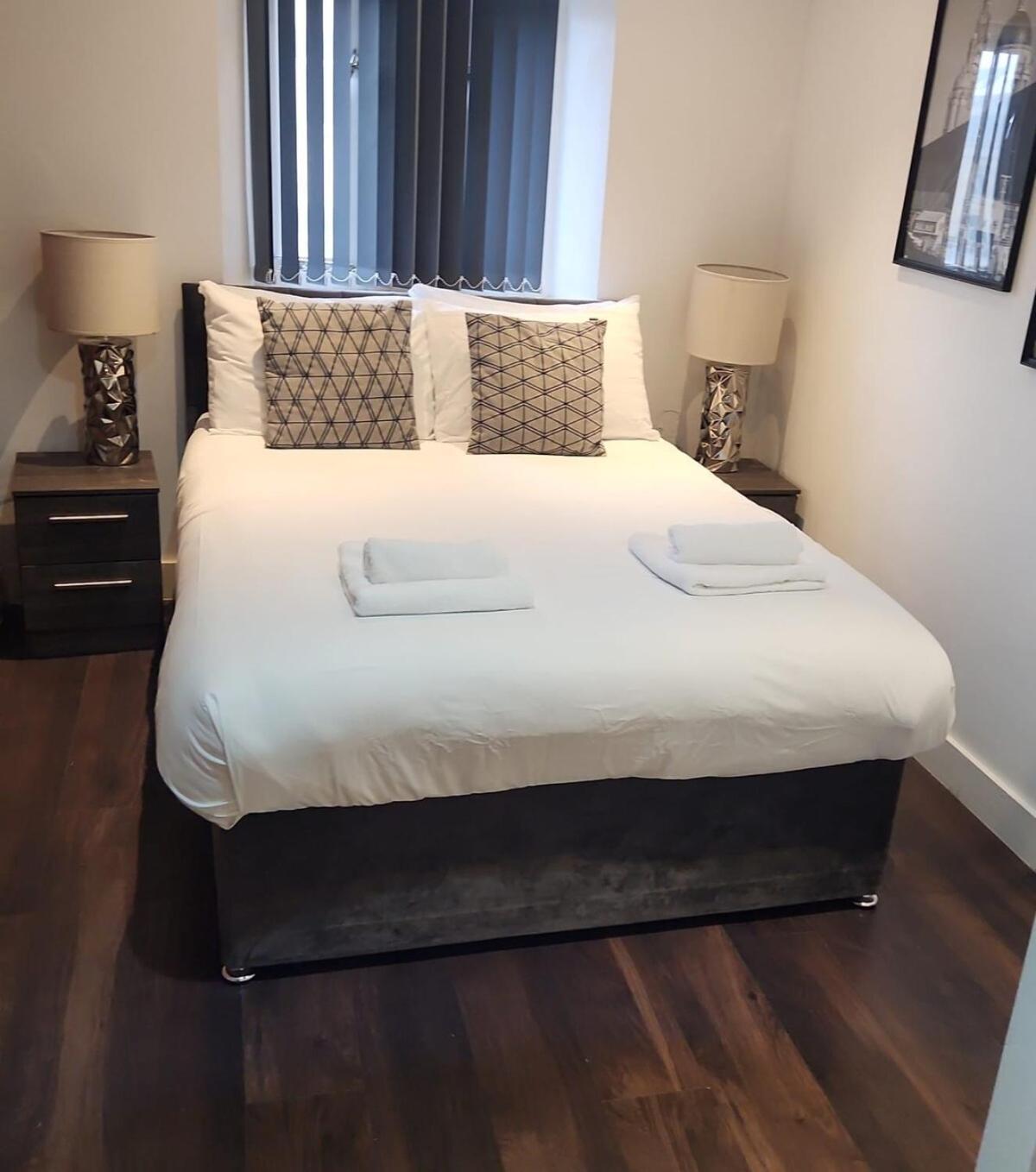 Apartment Castle Street - Centre 2 Bedroomed Sleeps 8 Liverpool