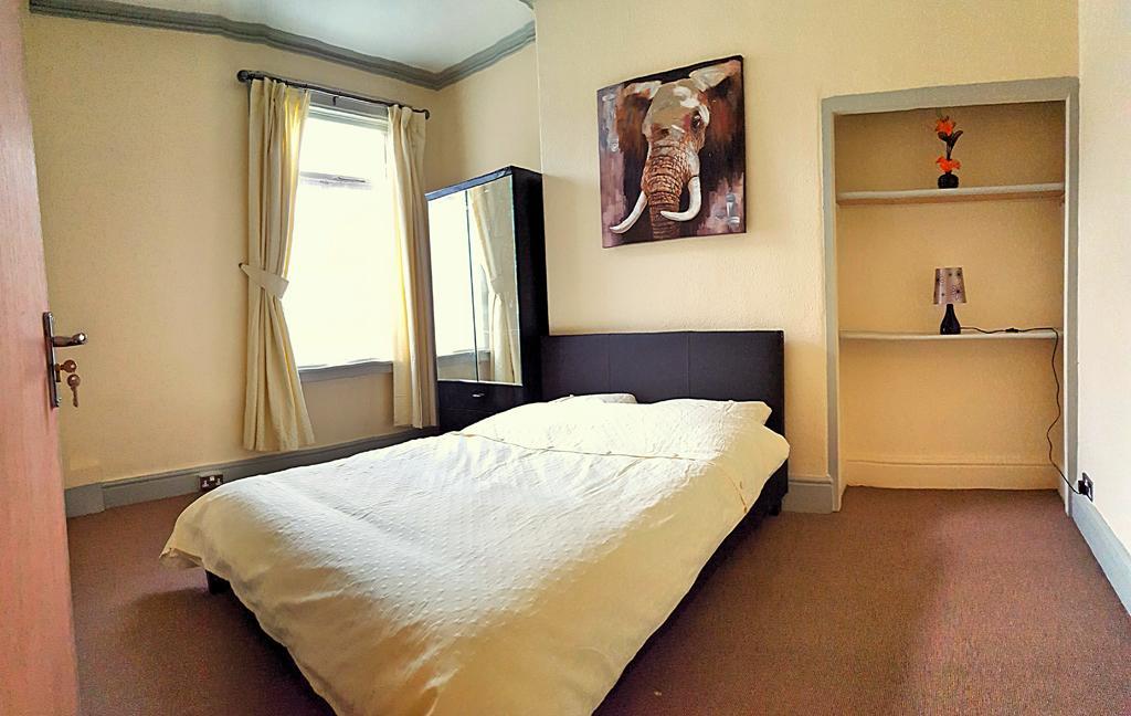 Grosvenor House 2* Liverpool