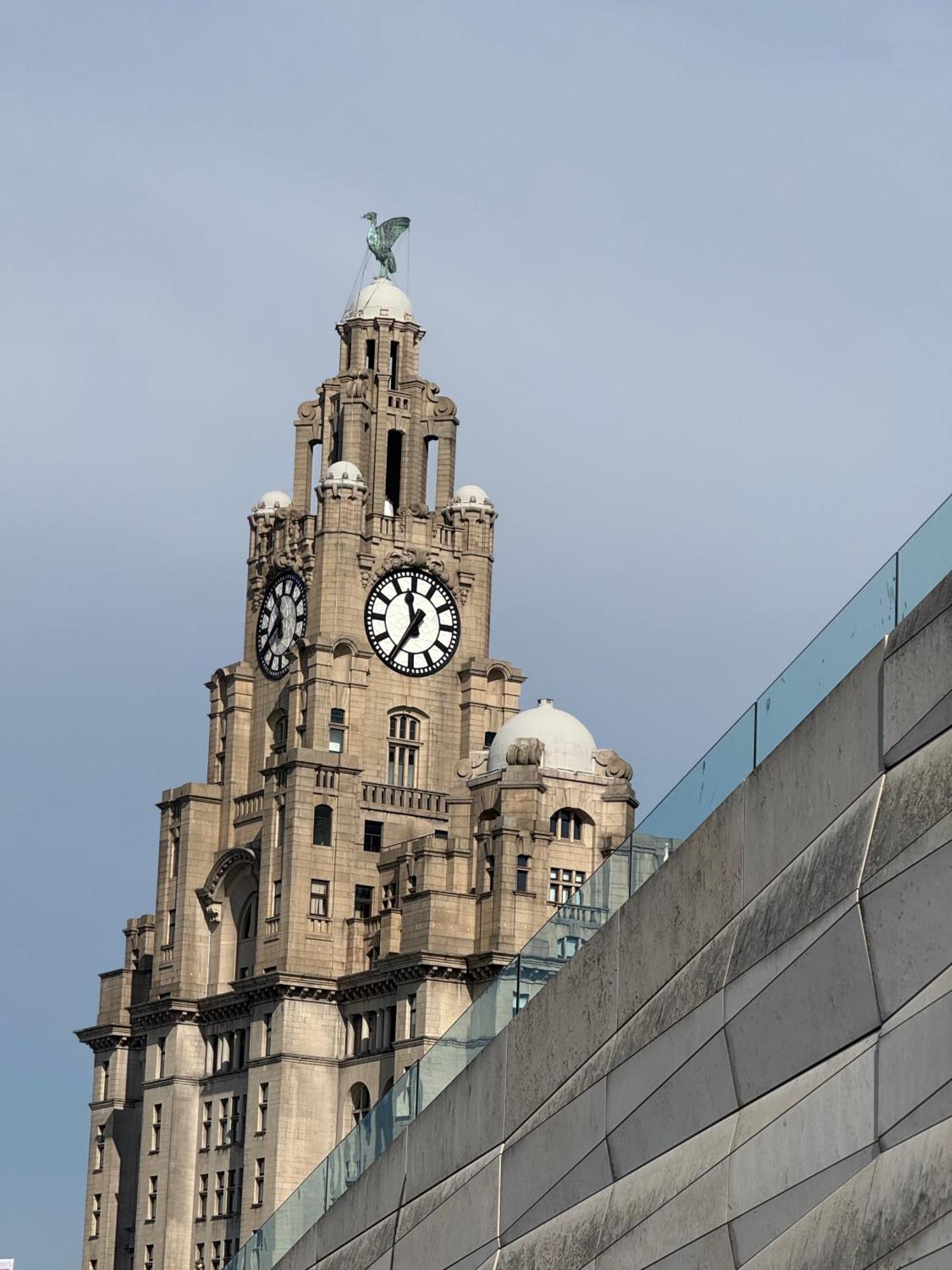 Stylish Centre Penthouse Liverpool