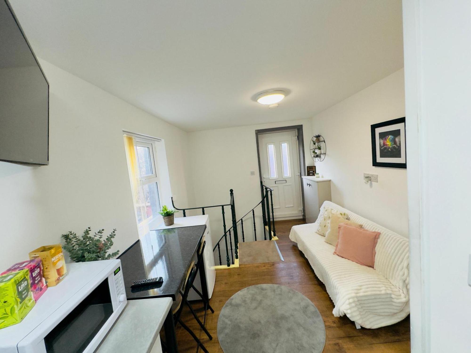 Cozy Flat Everton * Liverpool