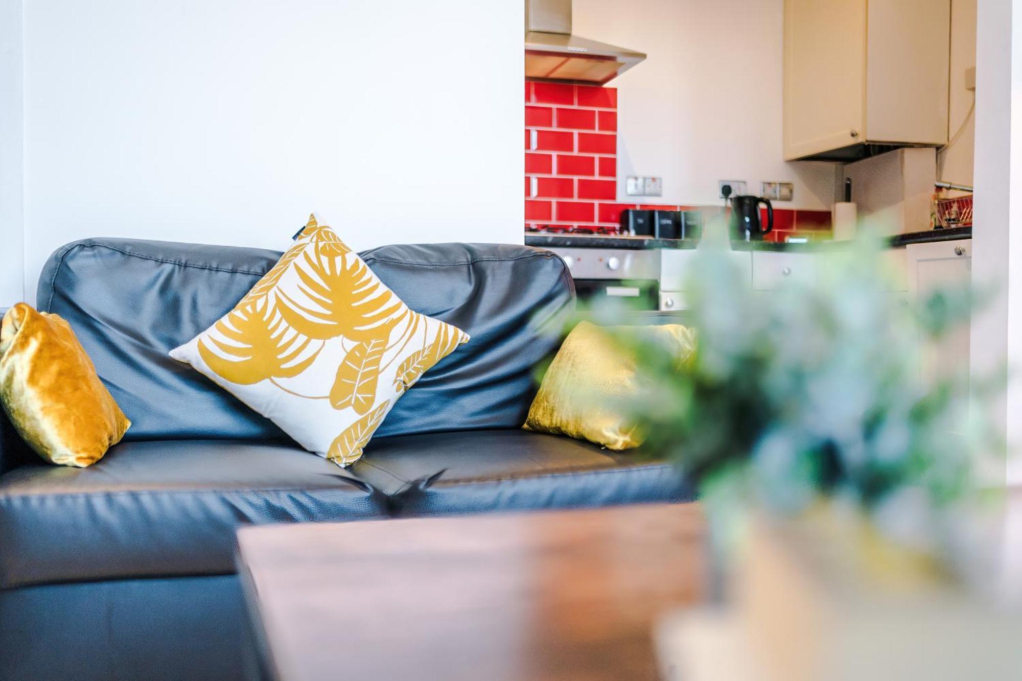 Apartment Private Garden Maisonette Near Centre! Walking Distance From Anfield *