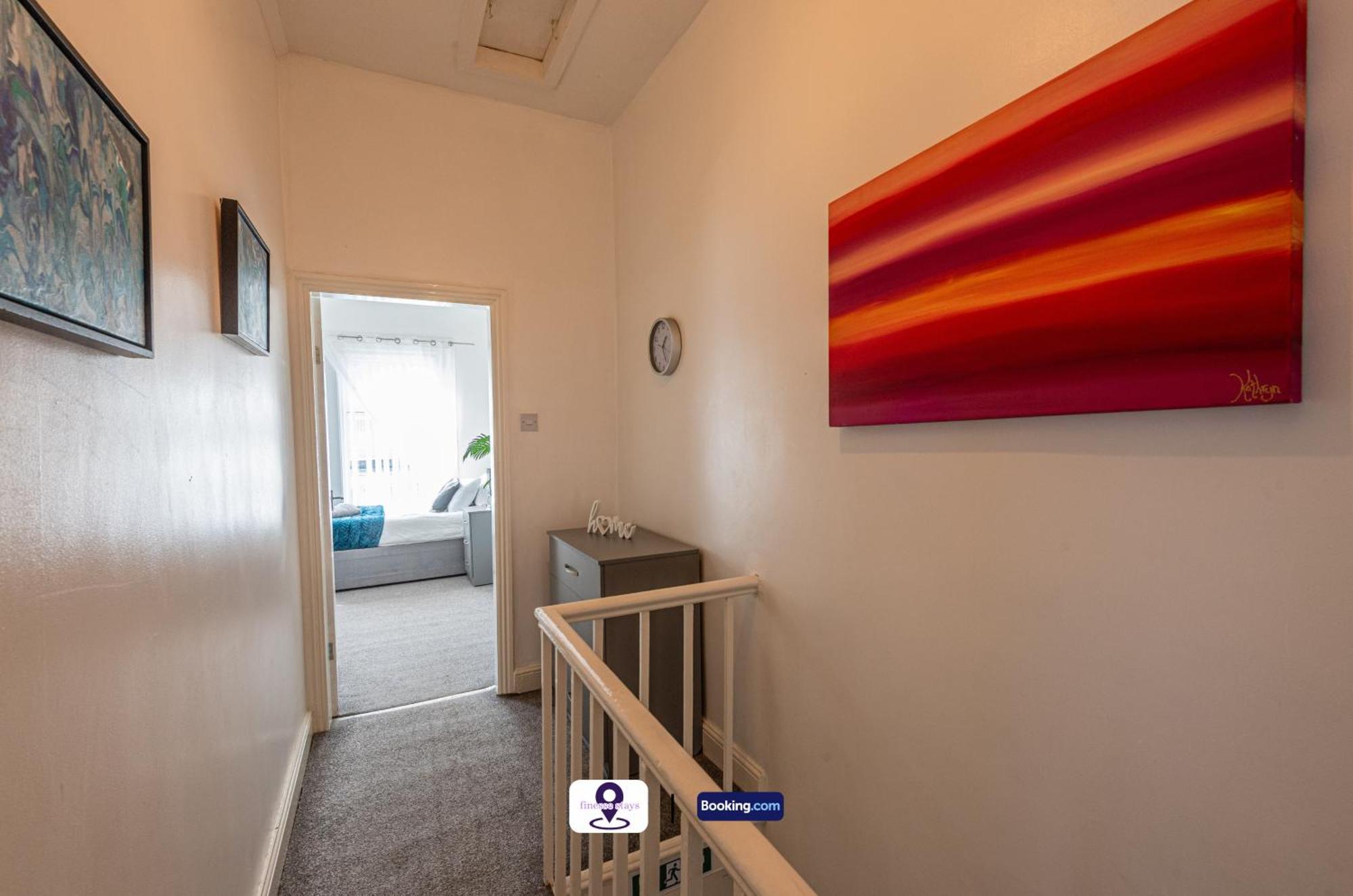 Last-minute Specials L Premium Offers L 4bdr House By Finesse Short Lets & Serviced With Free Wifi