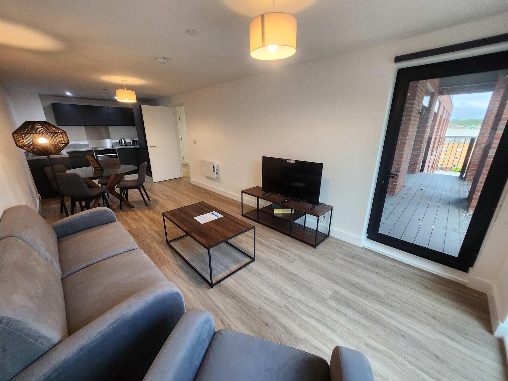 Apartment Modern & Bright 2 Bedroom In