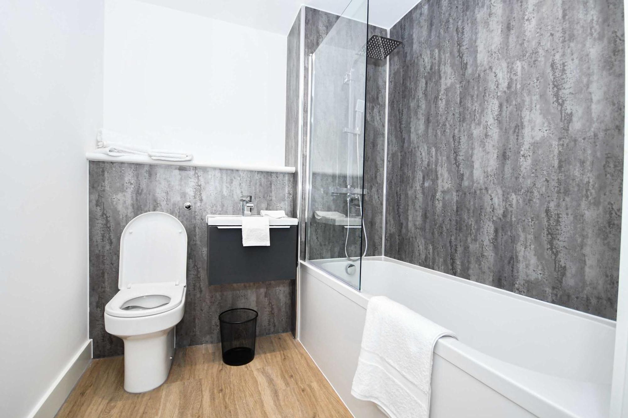 Apartment Lovely Spacious 2 Bedroom In