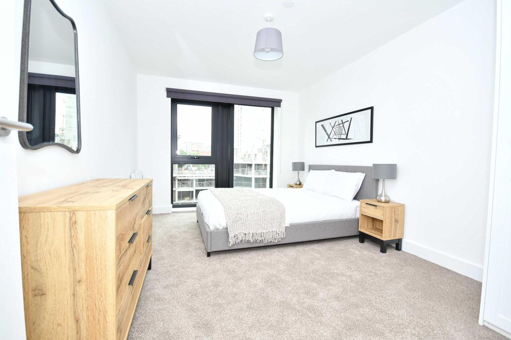 Lovely Spacious 2 Bedroom In * Liverpool