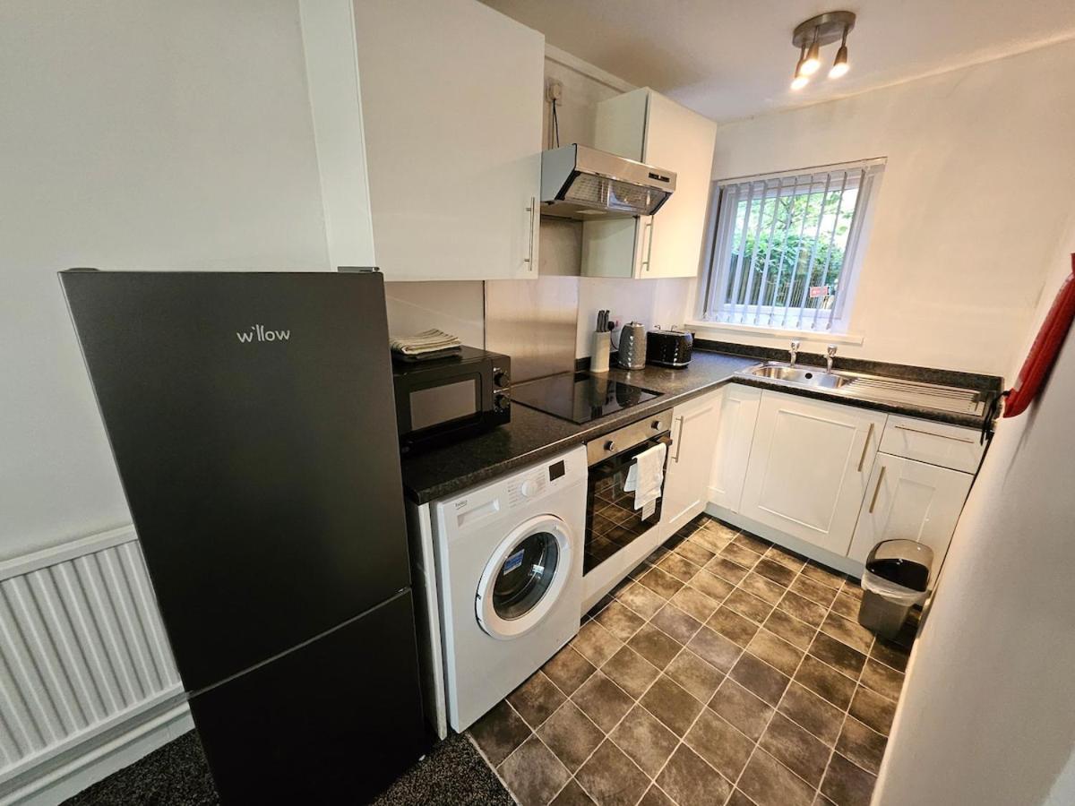 Apartment Studio Flat By Brookland Stays Serviced Accommodation Short Lets Liverpool With Free Wifi *