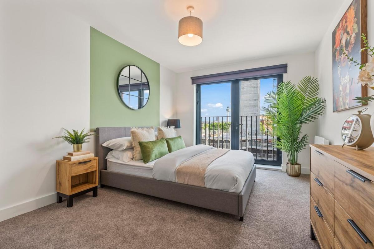 The Velmora - - 2bed - Parking Liverpool