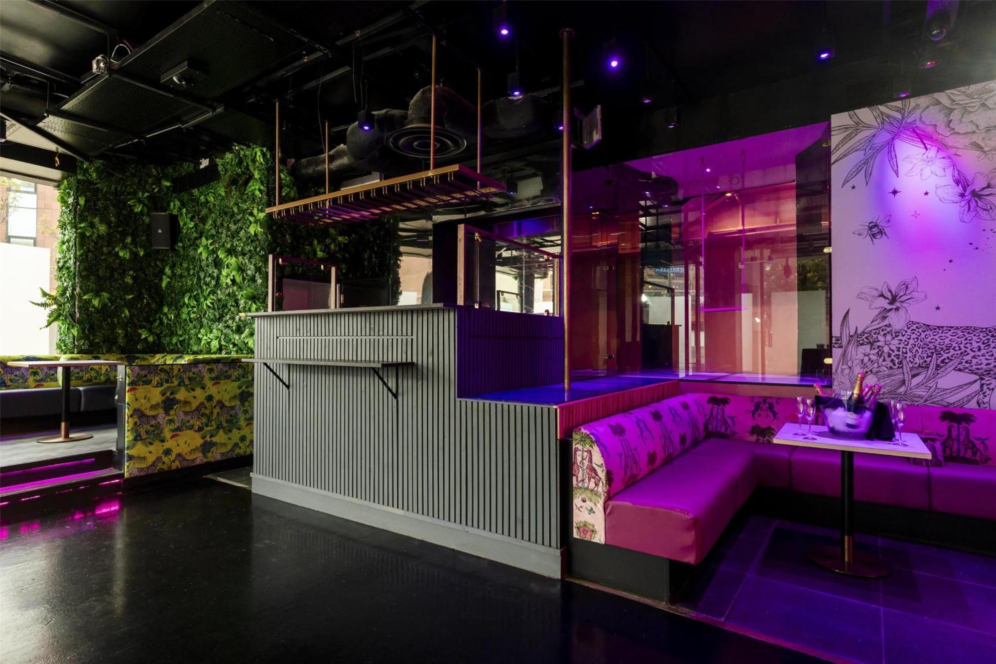 Hilton Centre Hotel 4*
