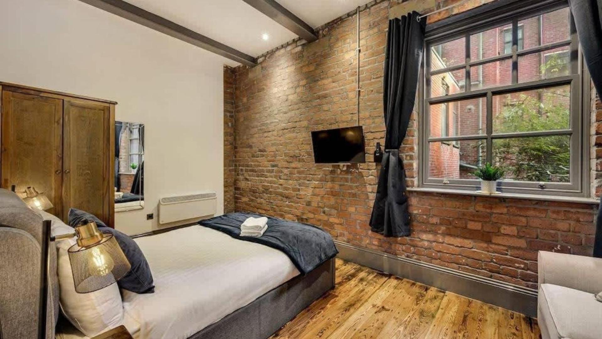Stylish For 8 Guests Apartment