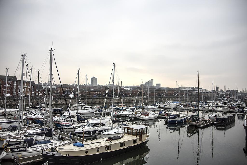 Apartment Base Serviced - The Docks Liverpool