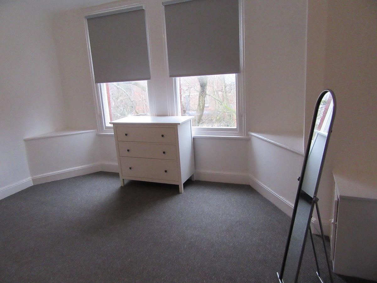 No 9 At Ivanhoe - Large 2 Bed Near Sefton Park And Lark Lane * Liverpool