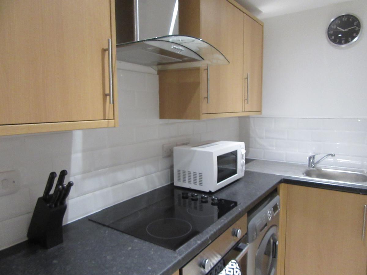 No 9 At Ivanhoe - Large 2 Bed Near Sefton Park And Lark Lane Apartment Liverpool