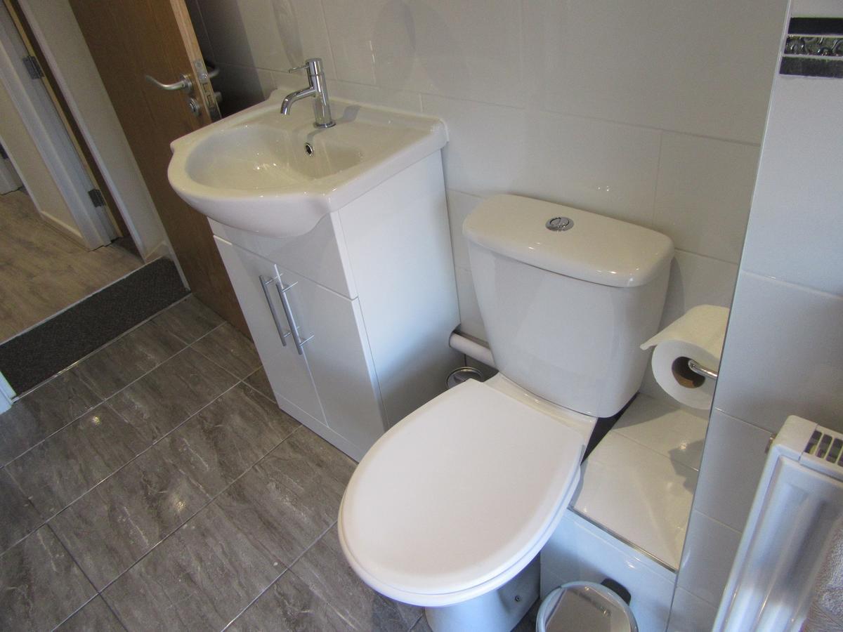 No 9 At Ivanhoe - Large 2 Bed Near Sefton Park And Lark Lane Liverpool