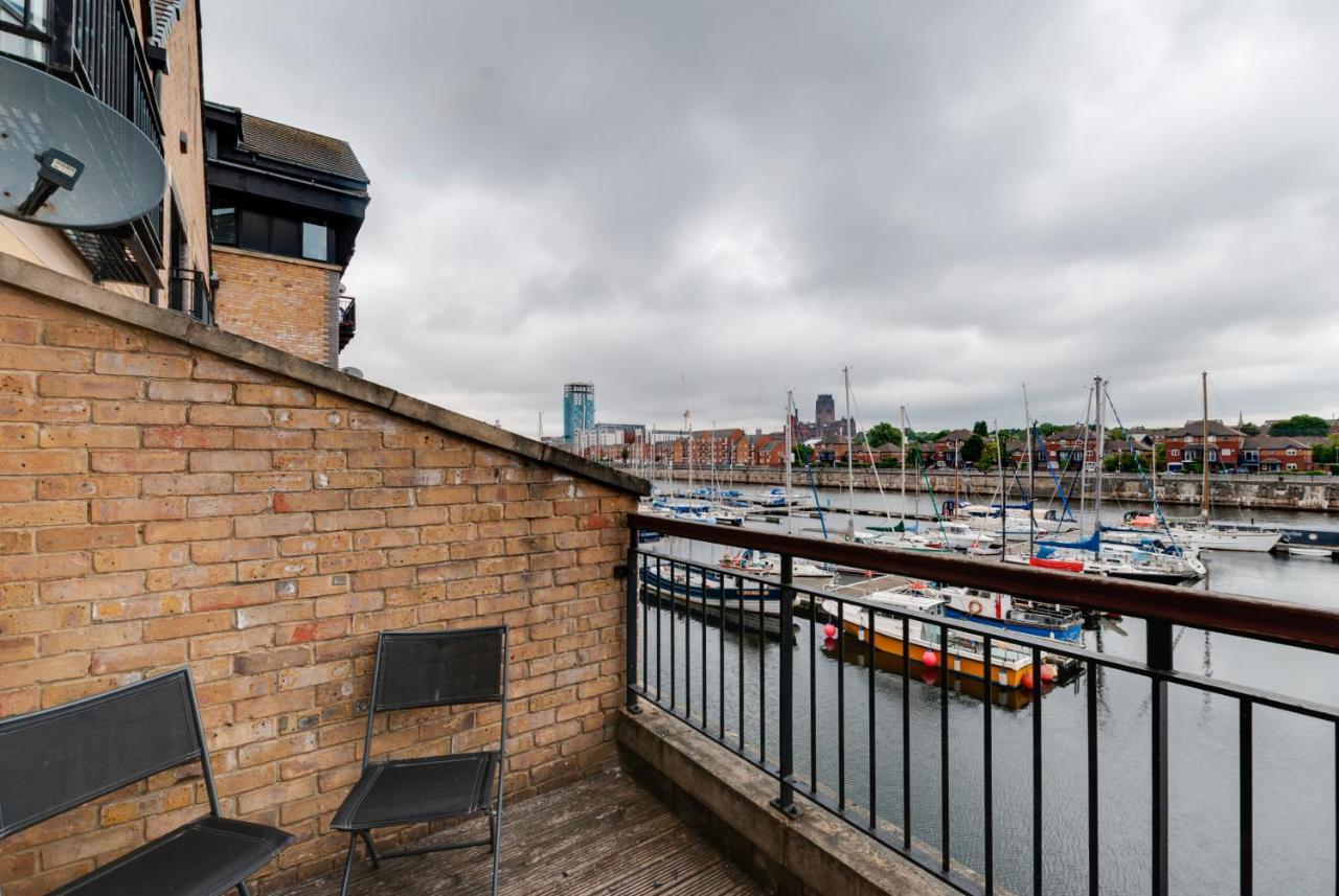 Base Serviced - The Docks Apartment *