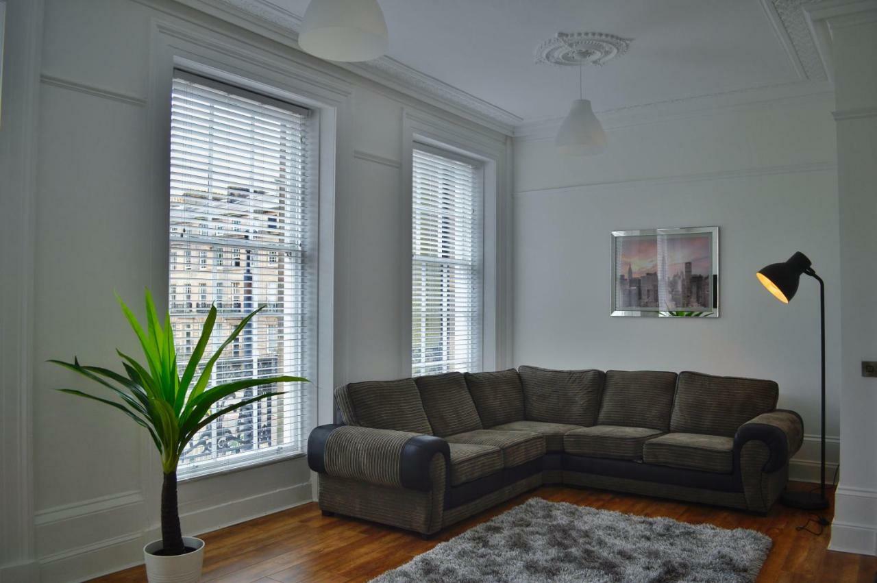 2 Hamilton Square Apartment