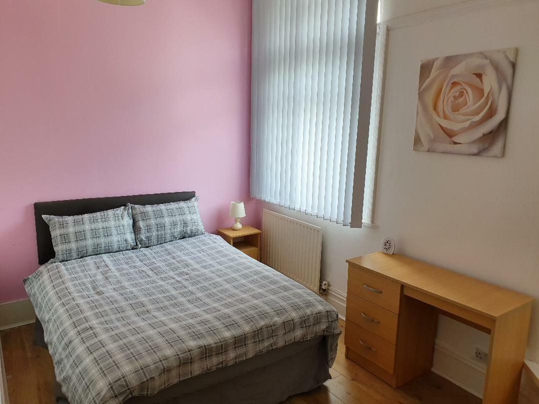 Guest house Prescot House