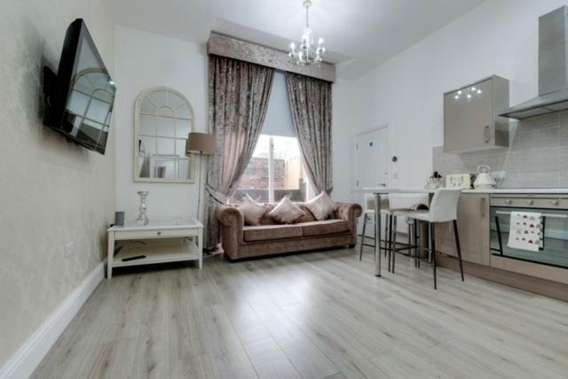 Apartment 3 Rodney Street *