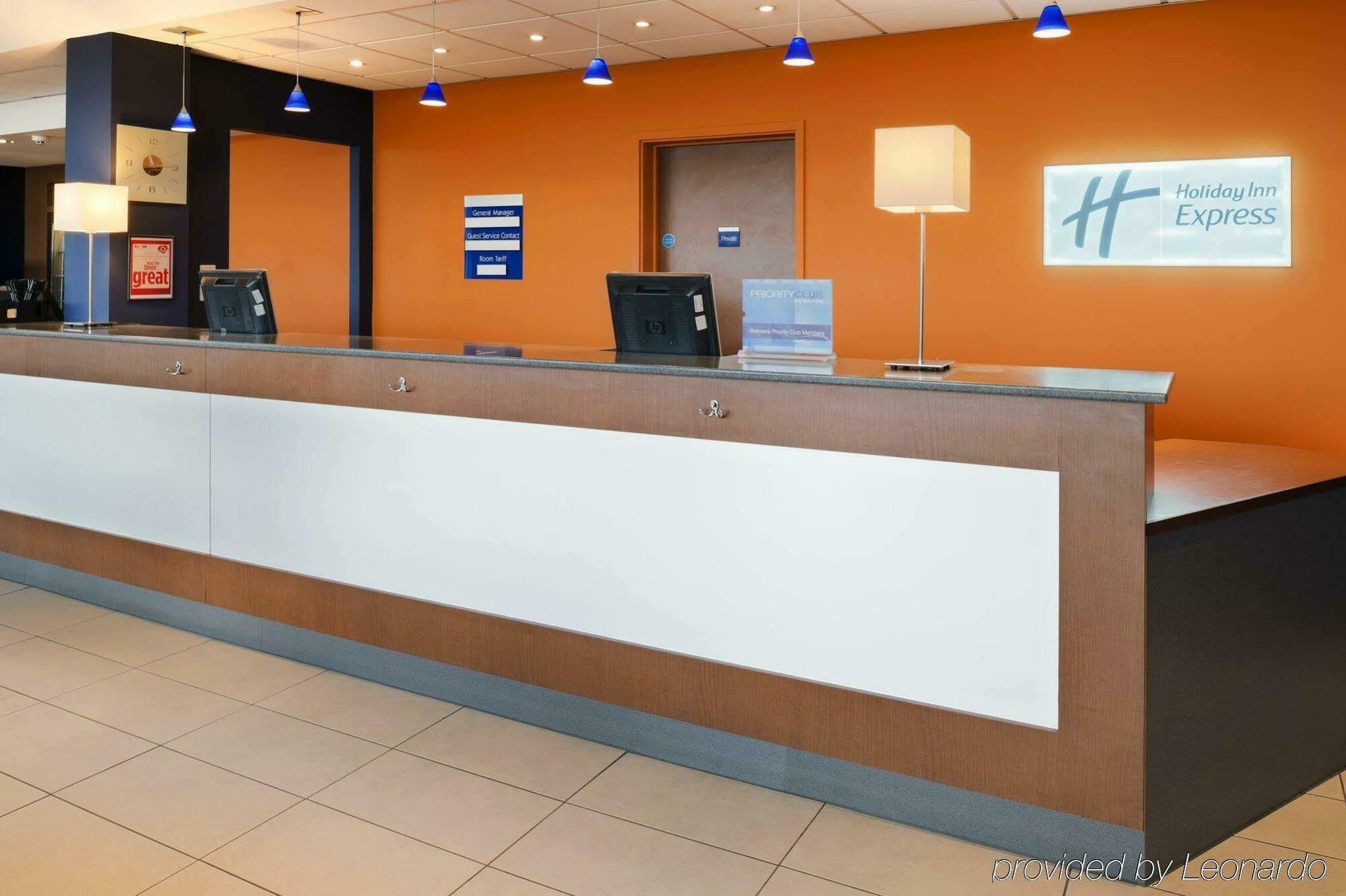 Express John Lennon Airport Hotel 3*