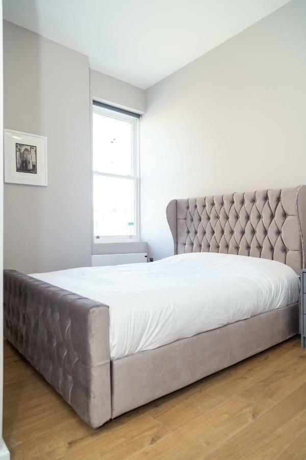 Serviced In City Centre - St Luke's Building By Happy Days - Apt 1 Apartment