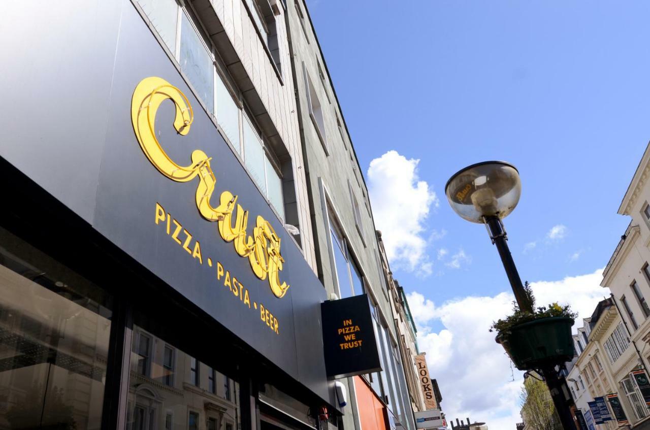 Serviced In City Centre - St Luke's Building By Happy Days - Apt 1 *