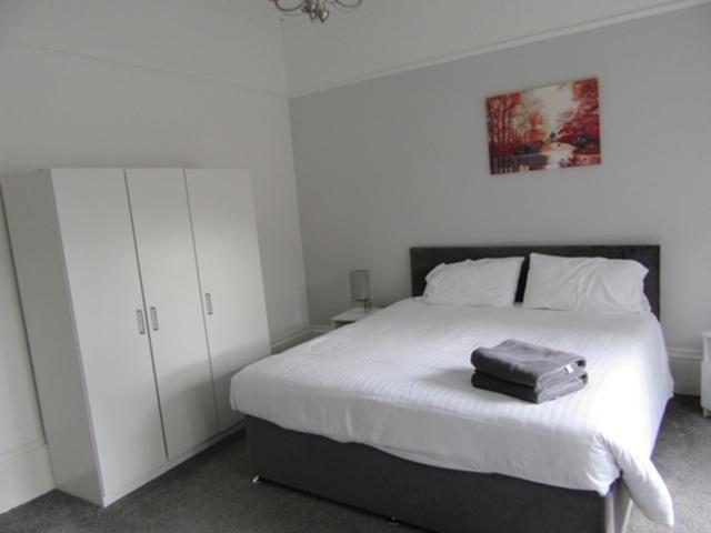 No 32 - Large 2 Bed Near Sefton Park And Lark Lane Apartment Liverpool