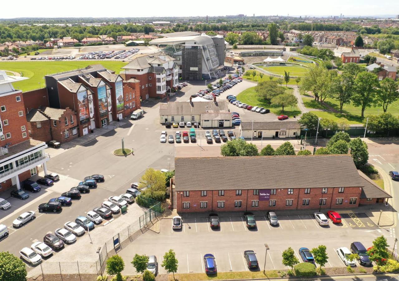 Stables Inn, Aintree Hotel 2*
