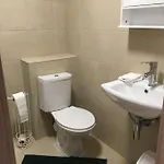 Modern 1 Bedroom Flat Perfect For Match Or City Break