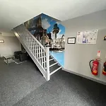 Hosted By Ryan - 2 Bedroom Apartment
