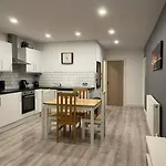 Bold Street Apartment