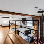 Trafalgar Warehouse Apartmentslps 5 Free Parking Pass The Keys