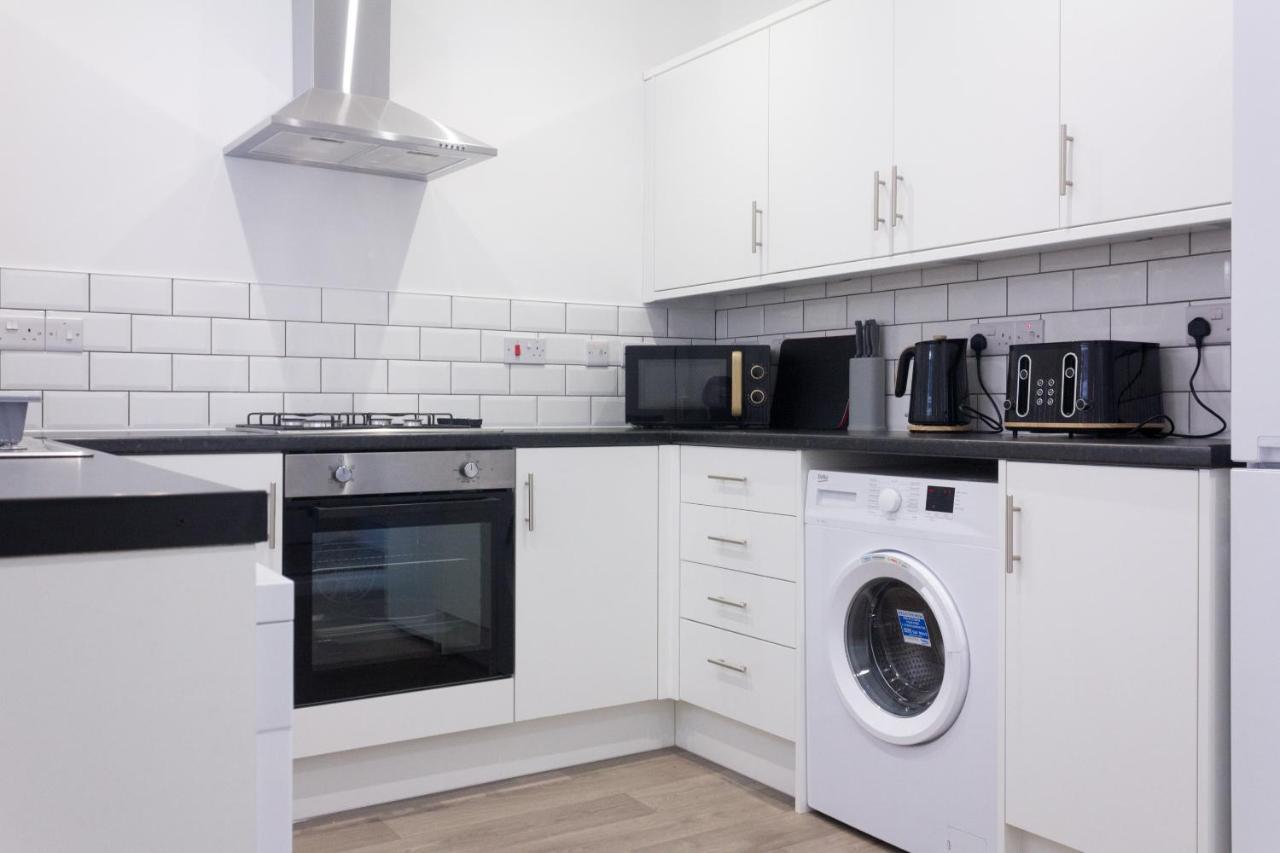 Holiday home Boaler House, Modern 4 Bed House With Parking Sleeps 8