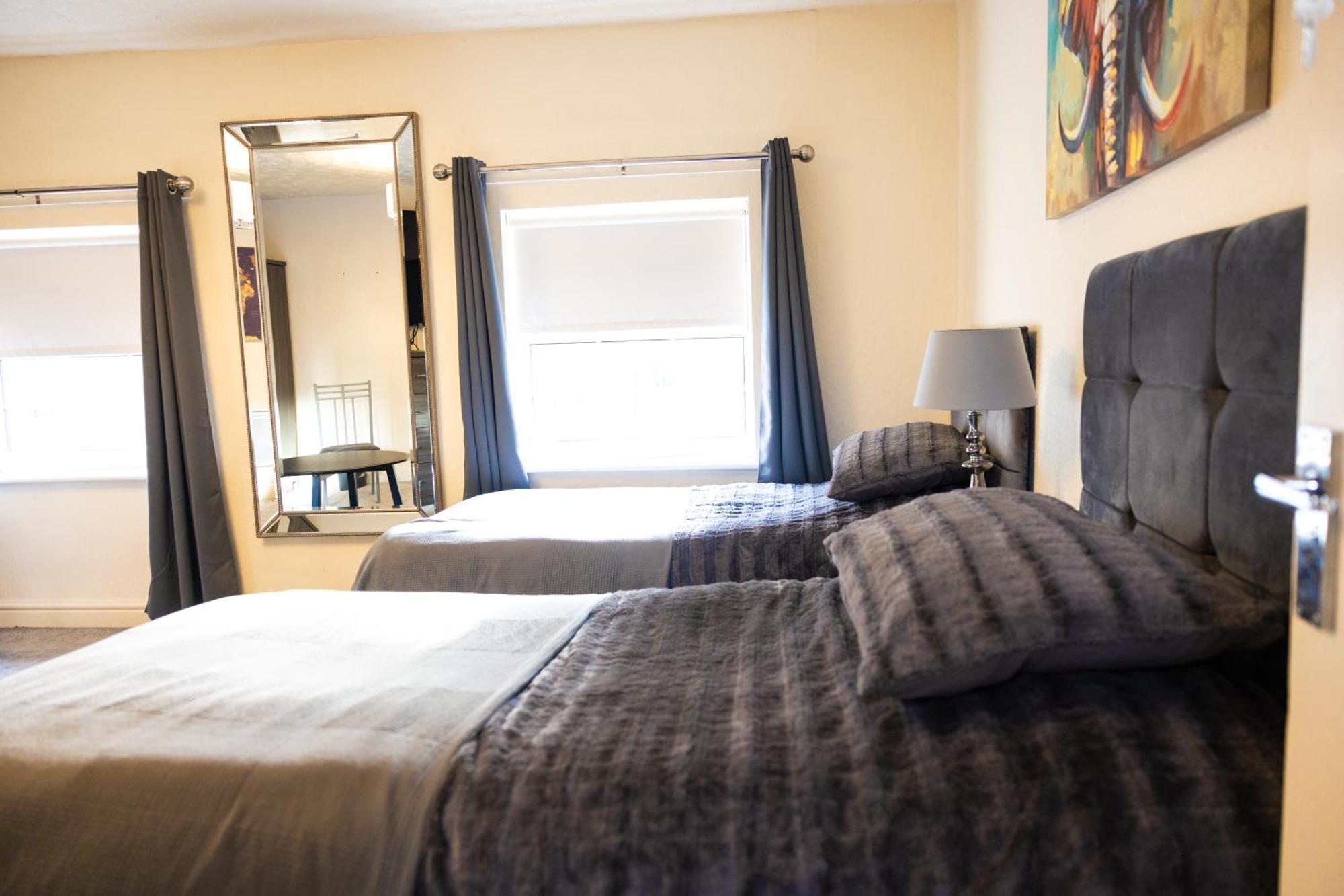 Cozy Place Hotel *
