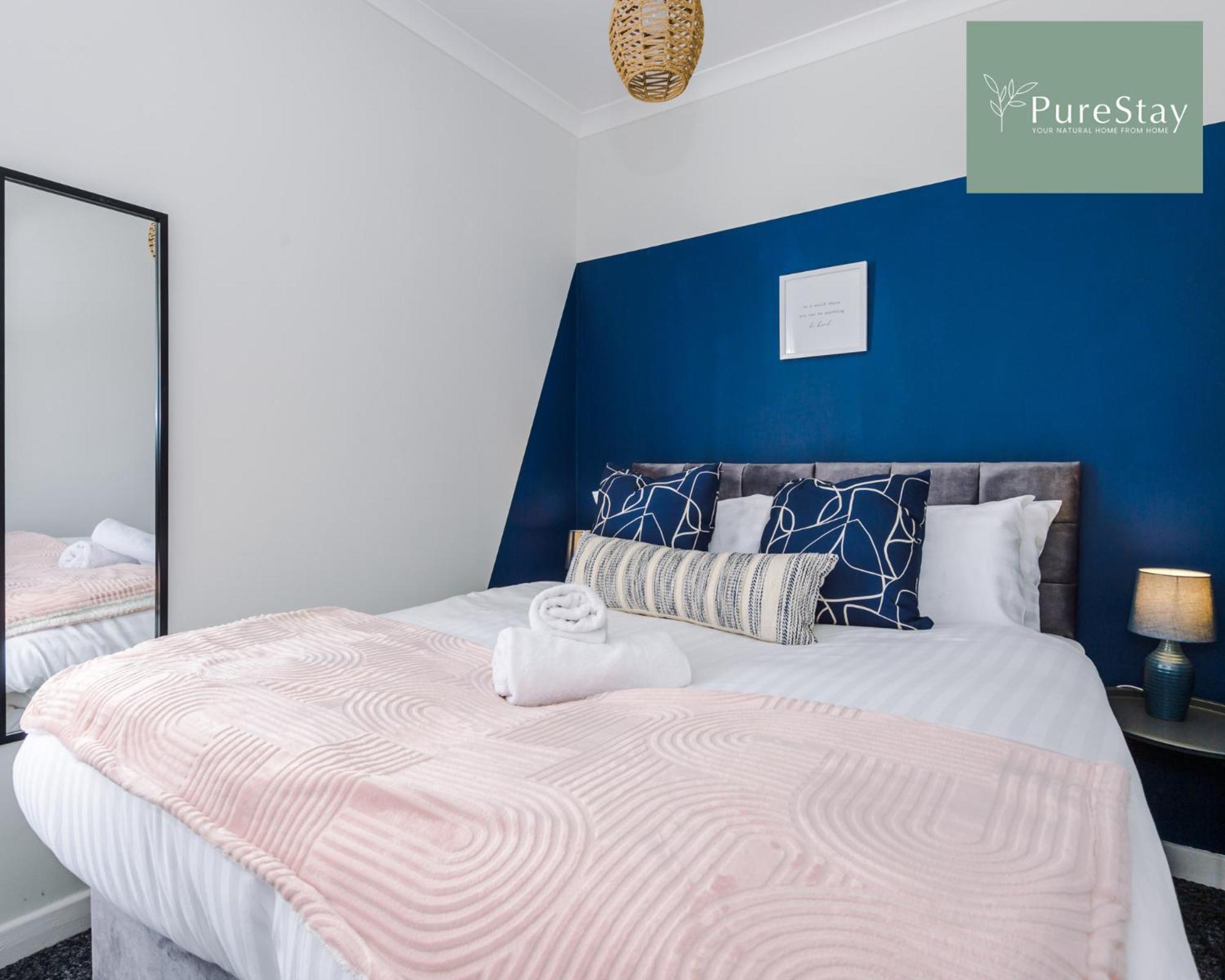 Purestay Family Home: Four-bedroom Haven In *