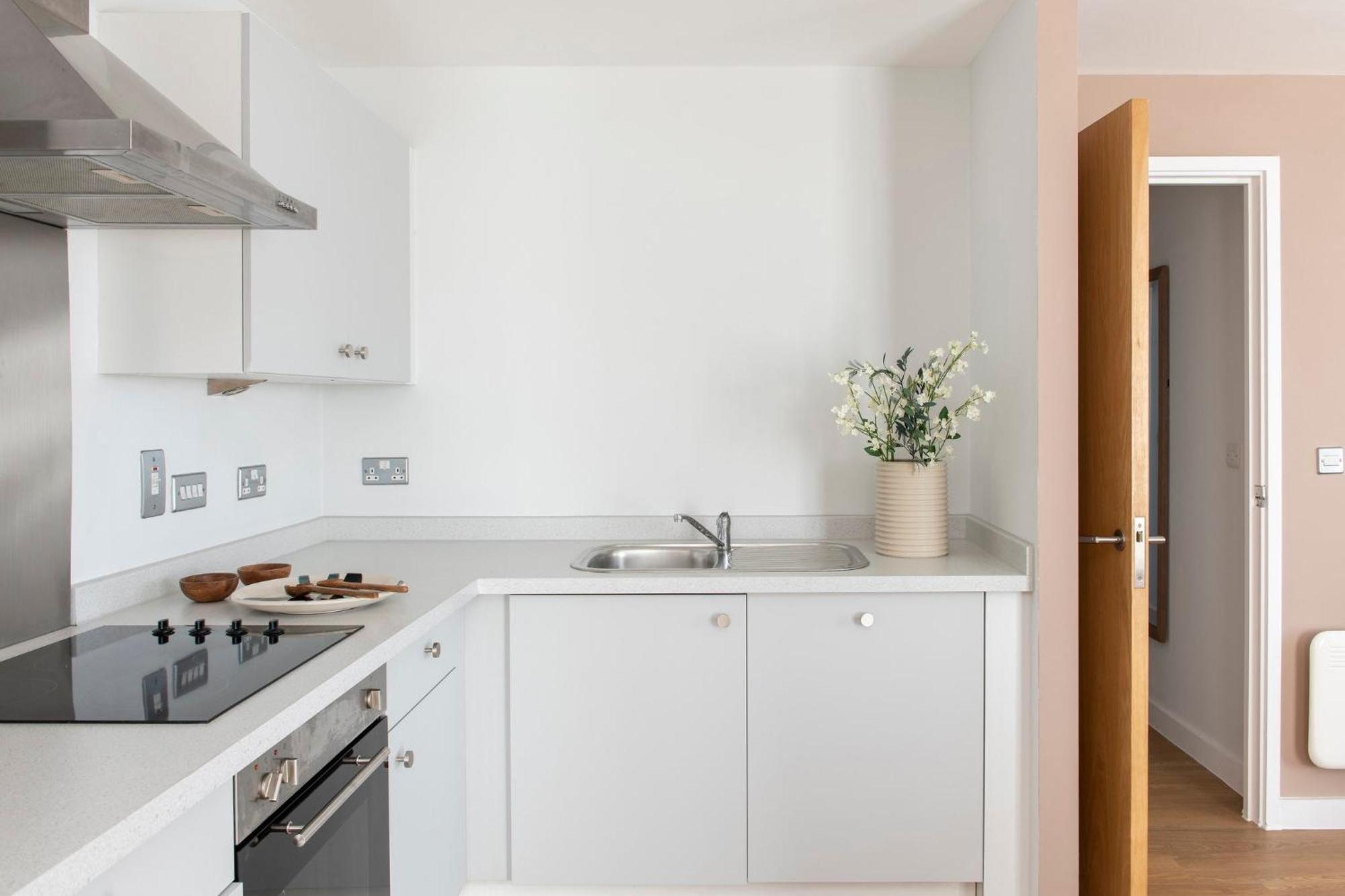 Cove Paradise Street Aparthotel 4*