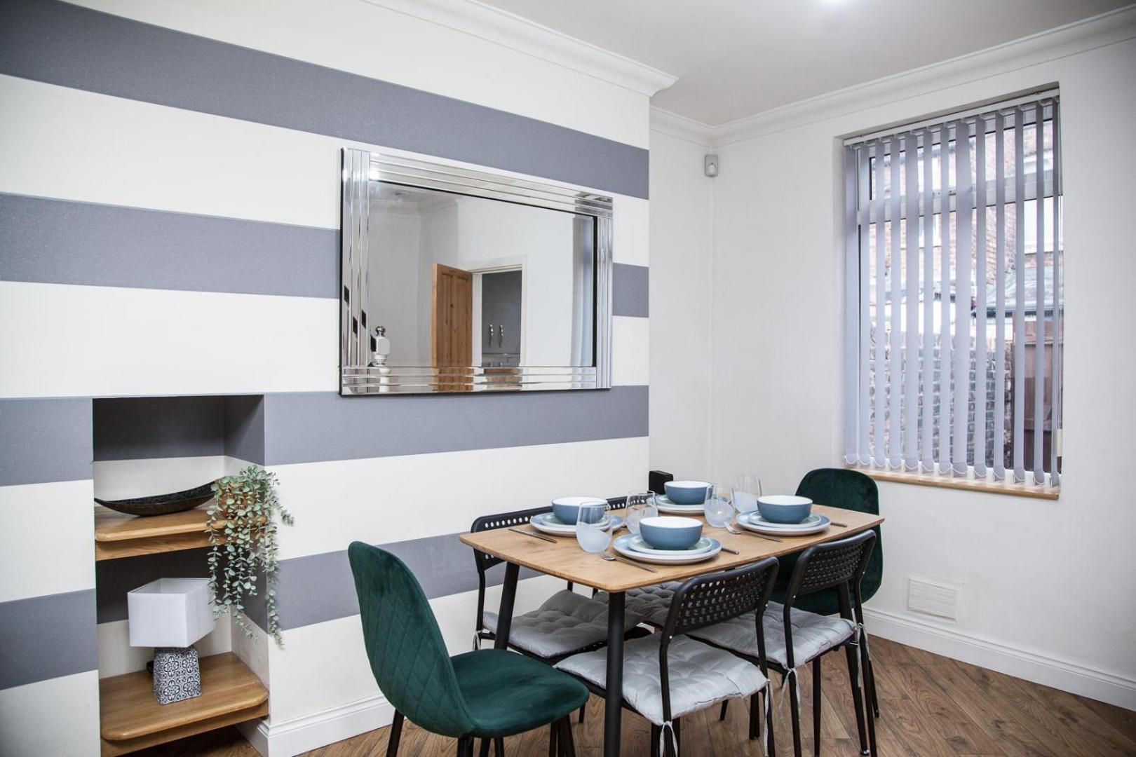 Holiday home Reduced Price, Long Or Short Stays, Free Parking