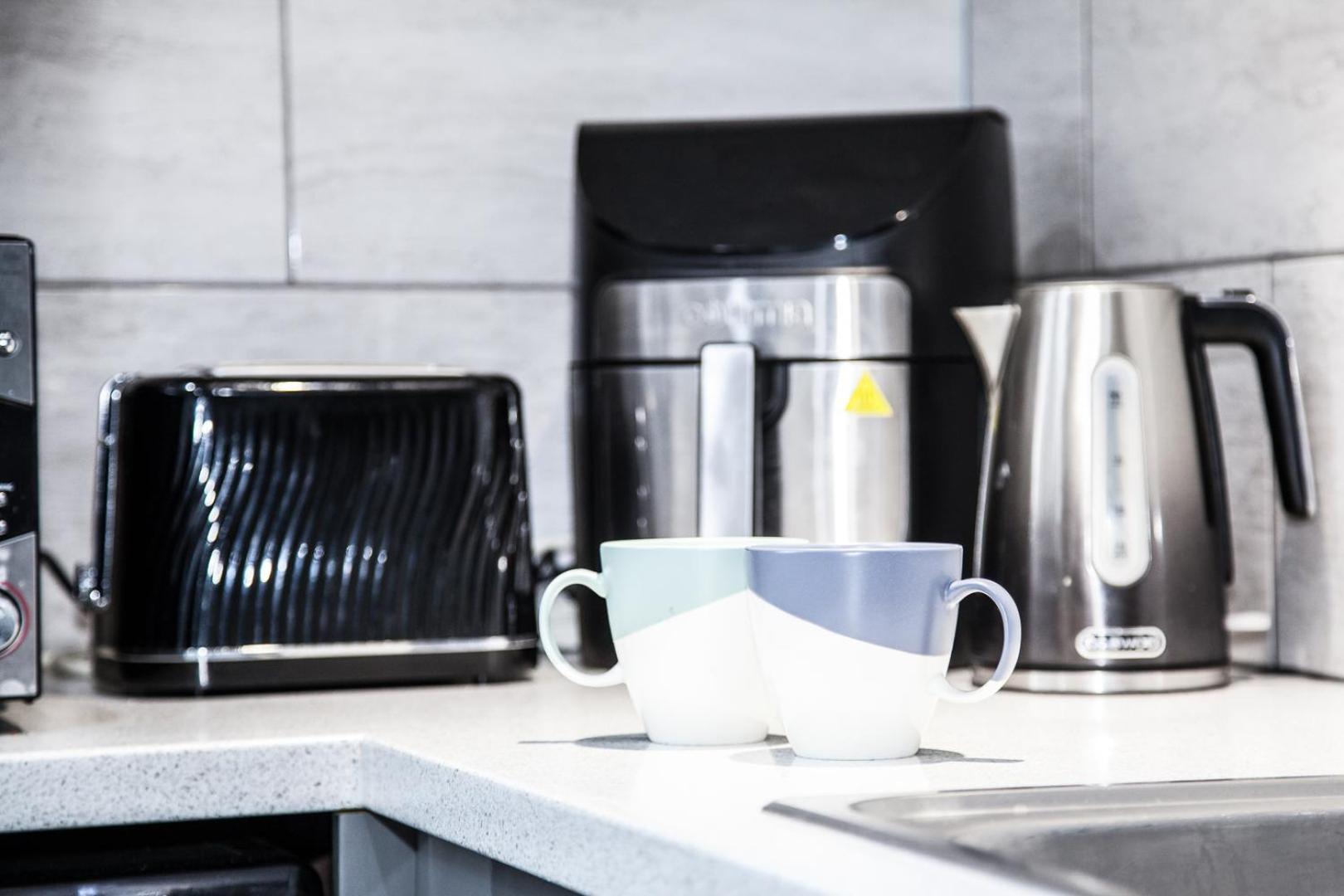 Holiday home Reduced Price, Long Or Short Stays, Free Parking Liverpool