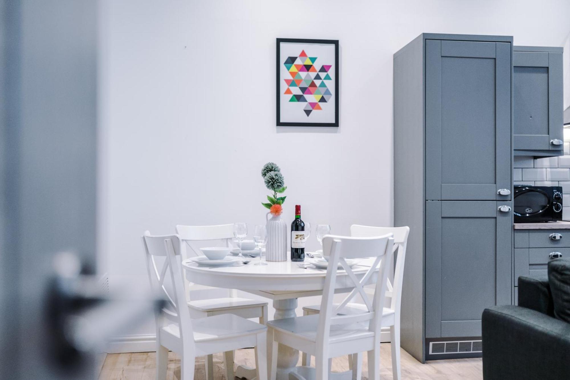 Apartment Modern 2-bedroom In The Heart Of Centre *