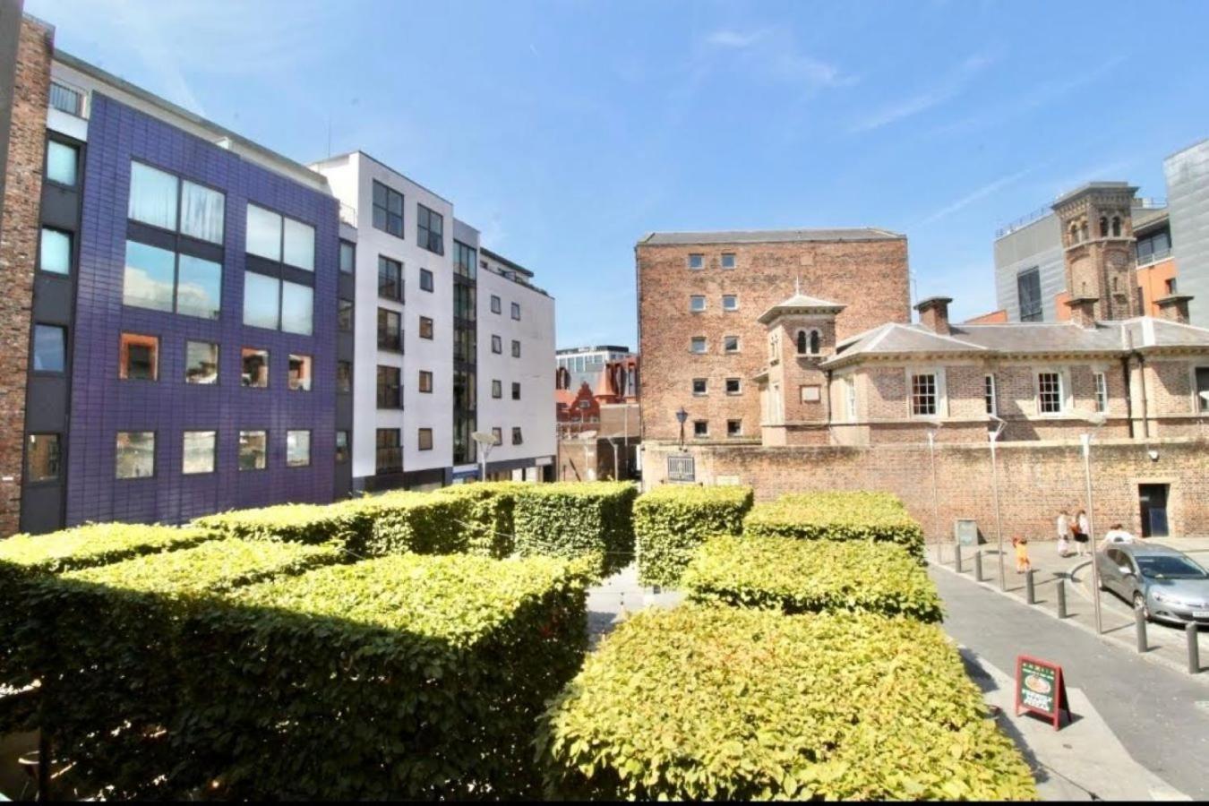 Campbell Square 3 * Liverpool