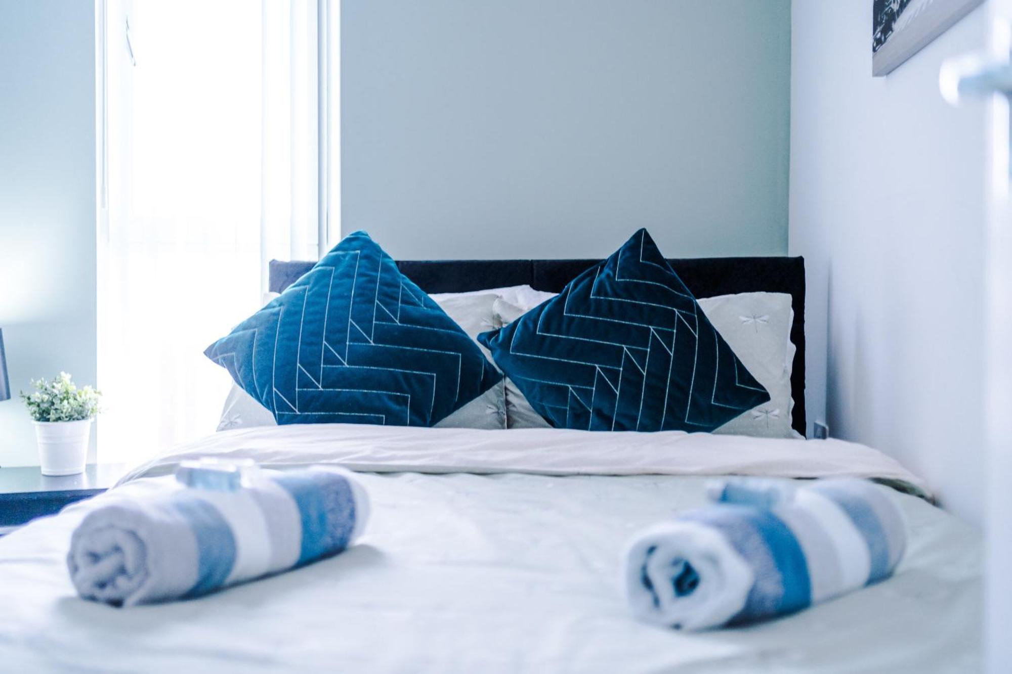 Opp - Perfect For Contractors And Travellers, Big Savings Booking 4 Nights Or More! * Liverpool