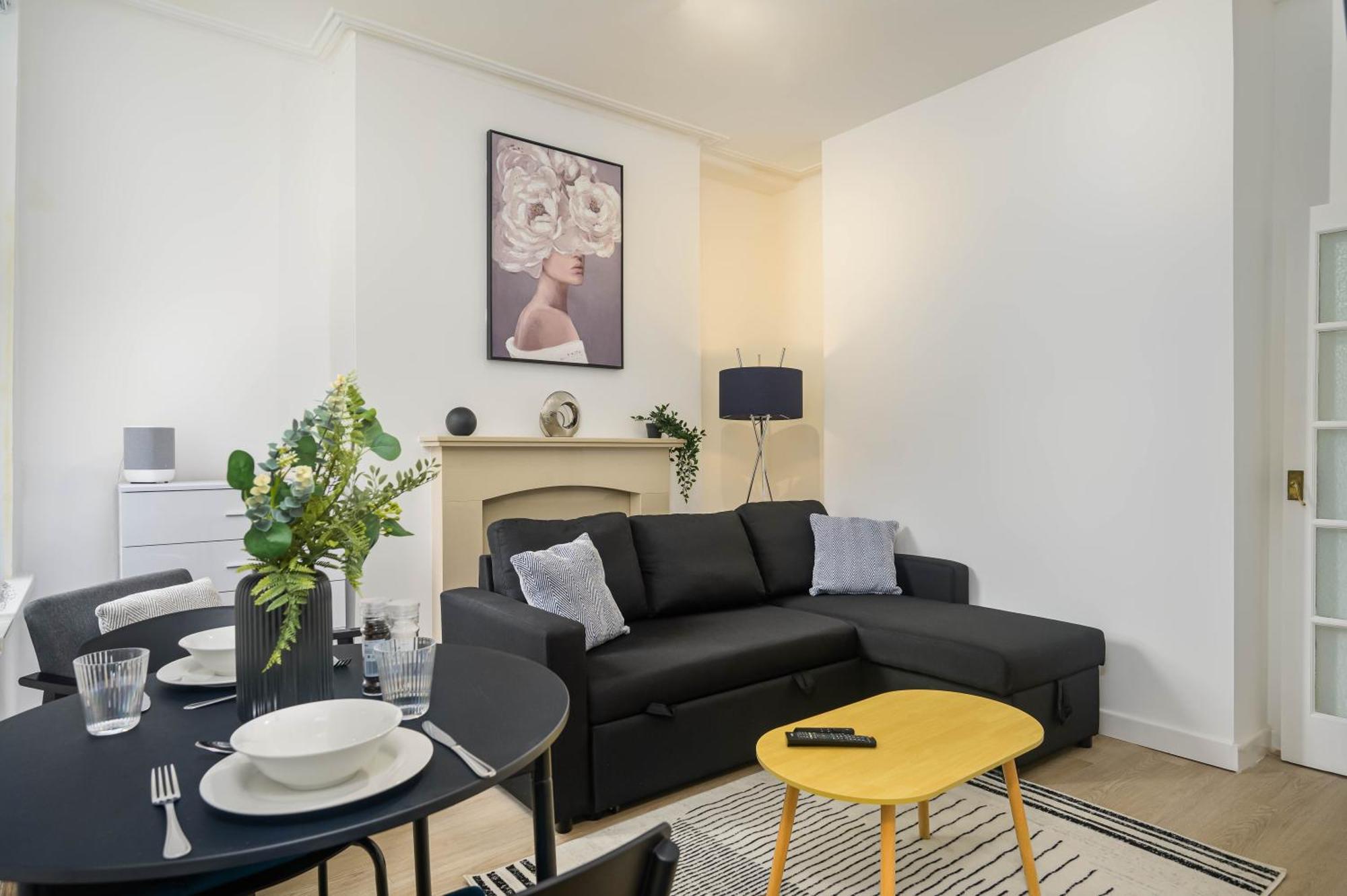 Kinsley House - - 4 Bedroom