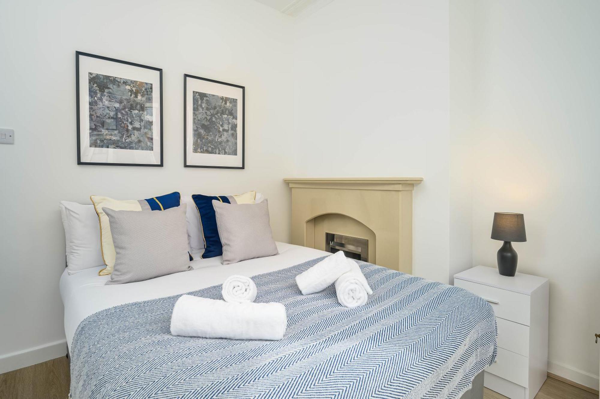 Kinsley House - - 4 Bedroom